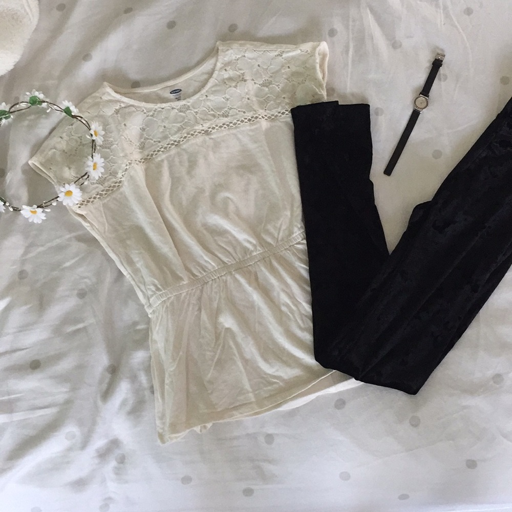 ☁️ Old Navy Classy Lace top